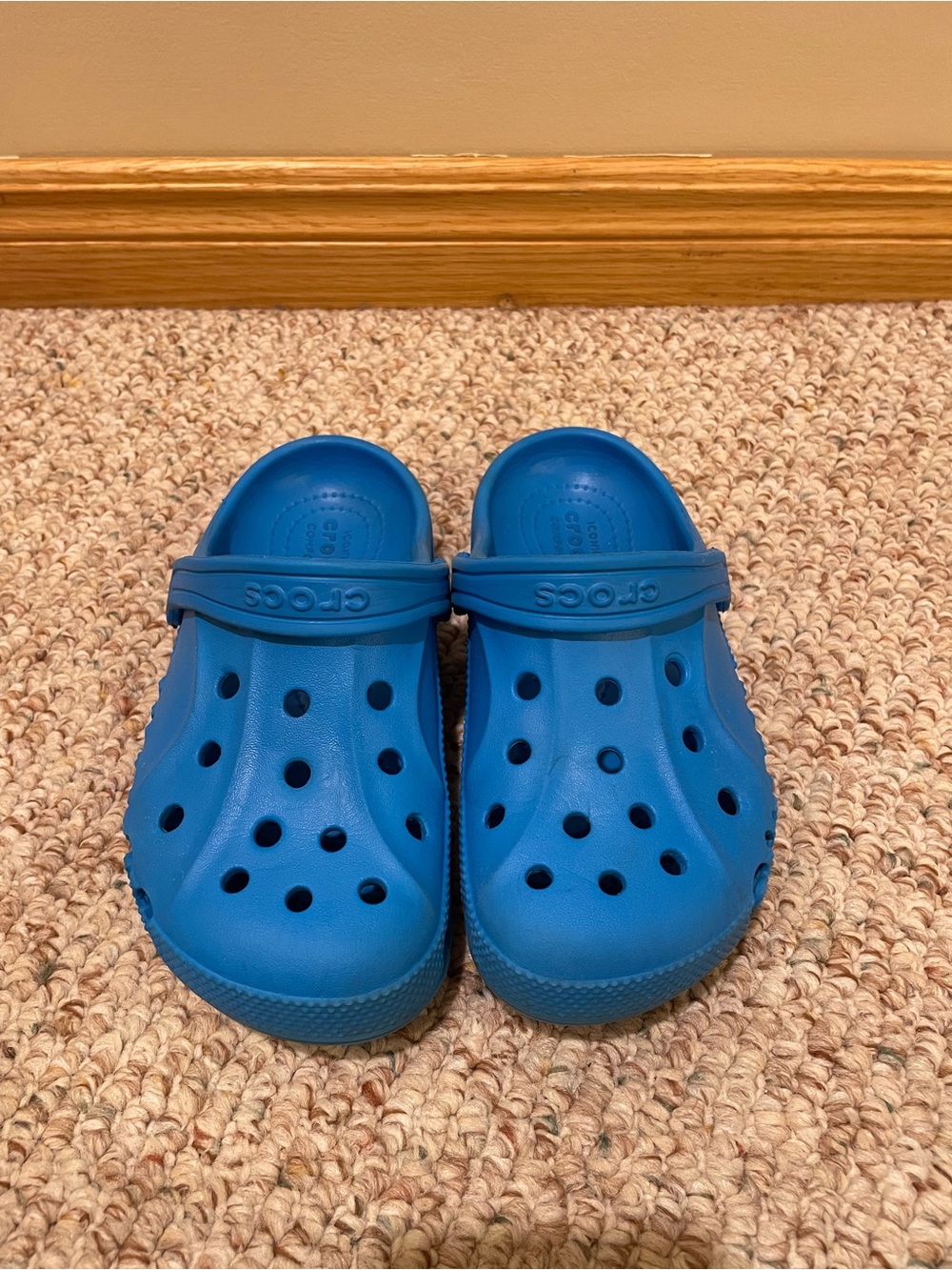 CROCS size c13 Kids Classic Clogs in Bright/light Blue